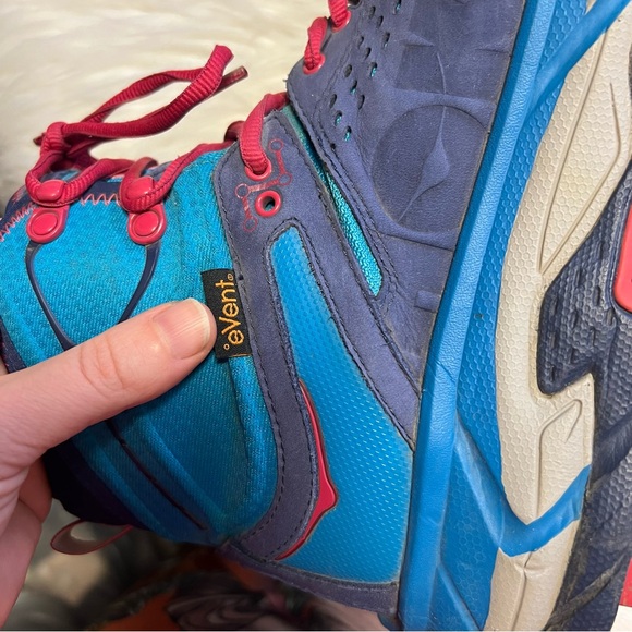 HOKA Tor ultra hi RARE high top athletes boots - Picture 9 of 10